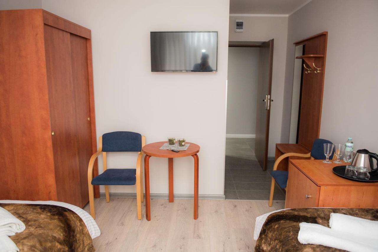 Geris Aparthotel Czestochowa Ngoại thất bức ảnh
