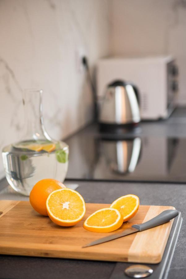 Geris Aparthotel Czestochowa Ngoại thất bức ảnh