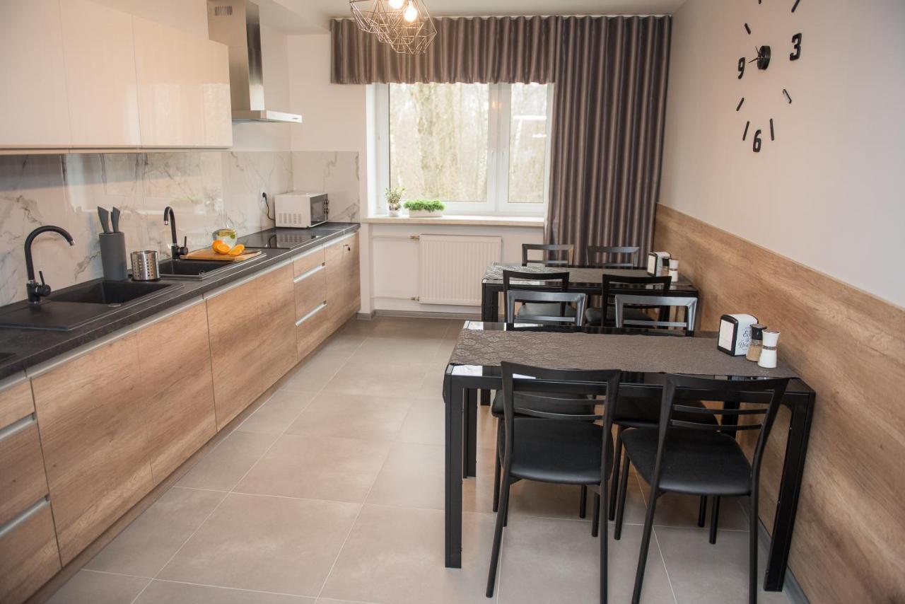 Geris Aparthotel Czestochowa Ngoại thất bức ảnh